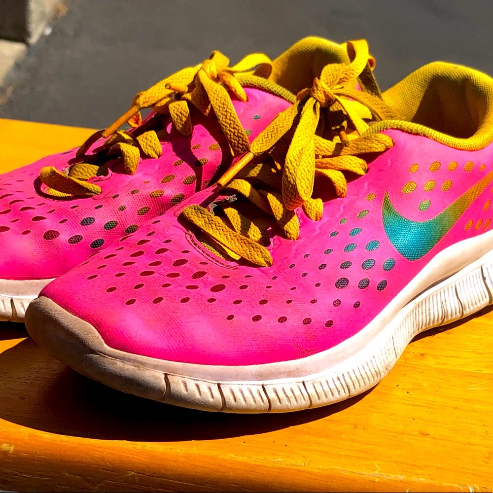 Nike Free Express Shoes GS 641866 600 Girl’s Pink Orange Sneaker Size 5.5Y